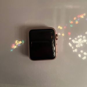 Apple Watch series 7000 38mm screen with no band good condition for an old apple